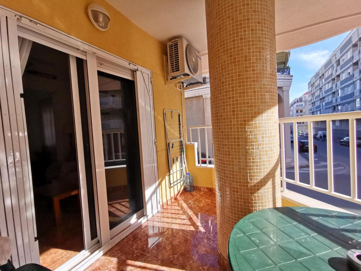 Rent An Apartment In Torrevieja Exterior foto