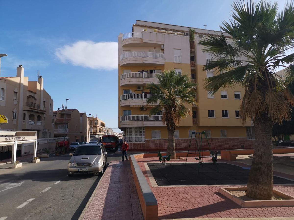 Rent An Apartment In Torrevieja Exterior foto